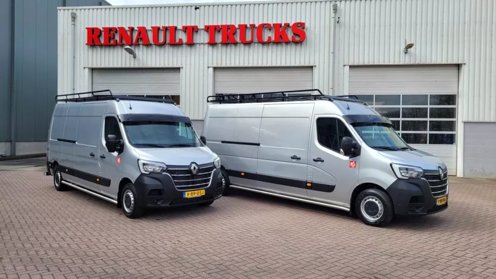 Van Dijk Trucks Aflevering Renault Trucks Bedrijfswagens Verhoef Dakramen