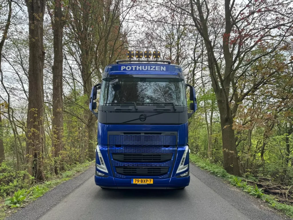 Van Dijk Trucks Aflevering Volvo Trucks Gebr. Pothuizen Volvo FH