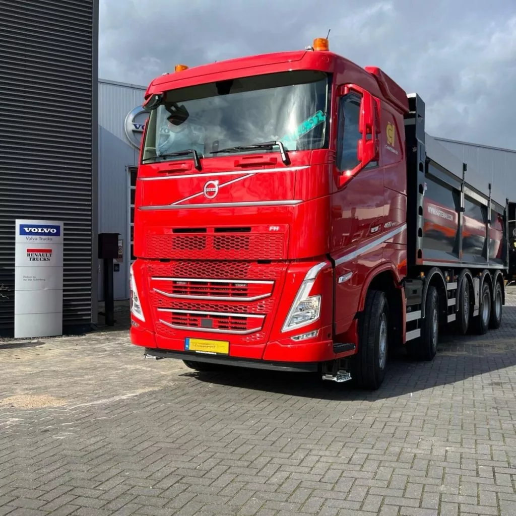 Van Dijk Trucks Aflevering Volvo Trucks 
 Harteman Verhuur BV Tiel Volvo FH